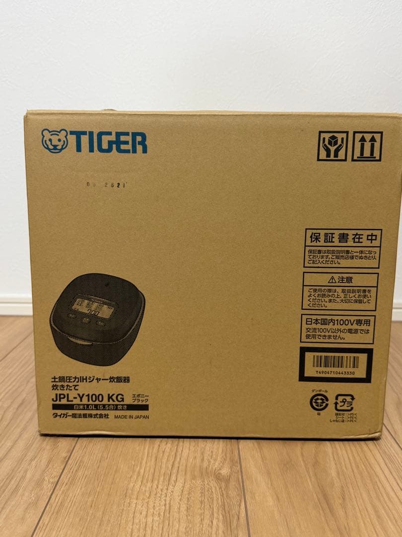 未使用品 TIGER 魔法瓶 土鍋ご泡火炊き JPL-Y100-KG