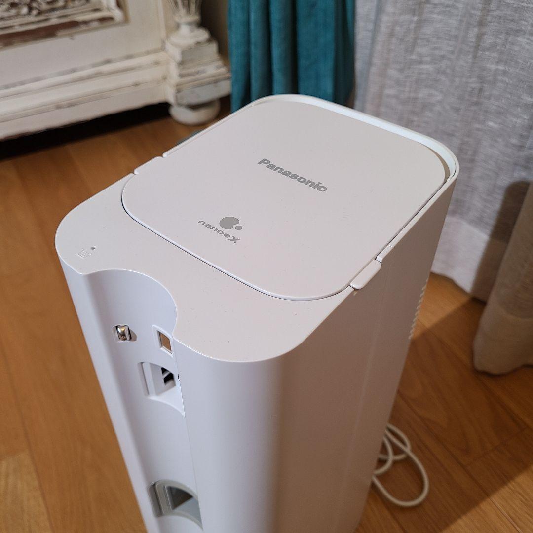 パナソニック　コードレスクリーナー　MC-NS100K-W　24年製　掃除機