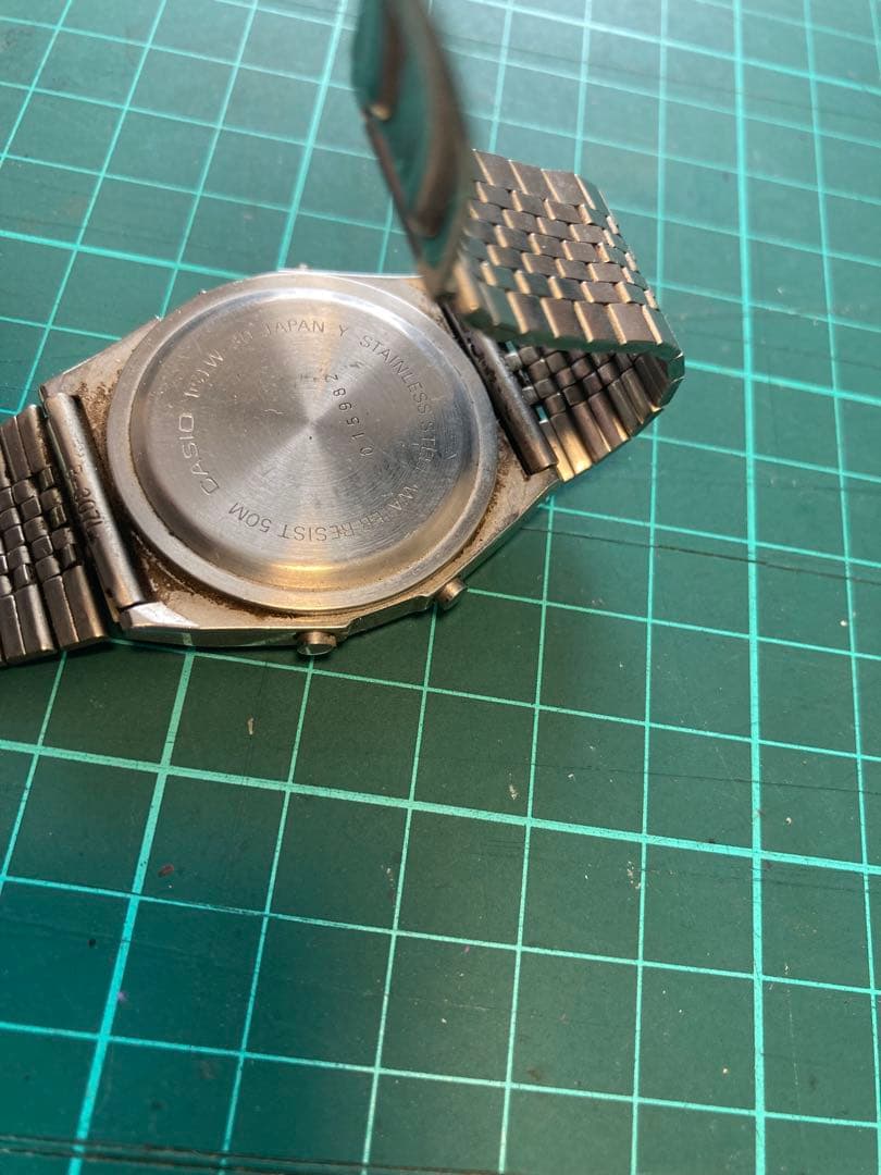 M*◢様 CASIO デジタル腕時計 アラーム クロノグラフ 50M防水　ビンテ