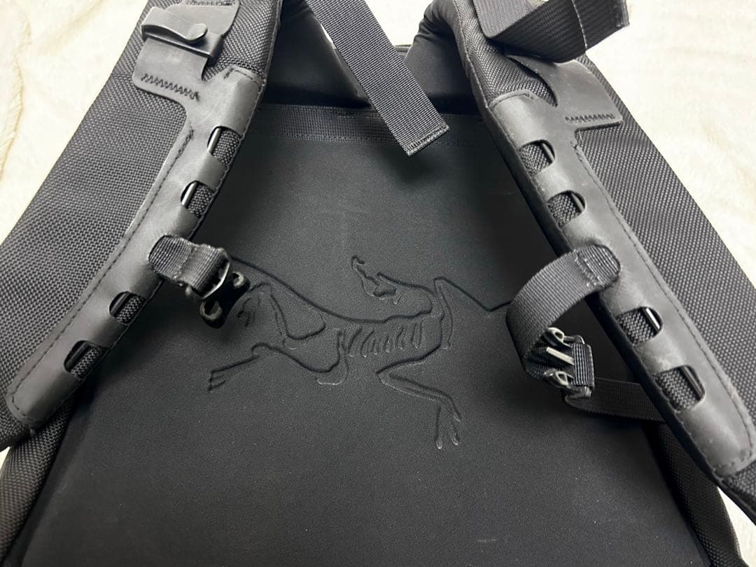 ARC'TERYX ARRO22 アークテリクス　バックパック赤　アロー22