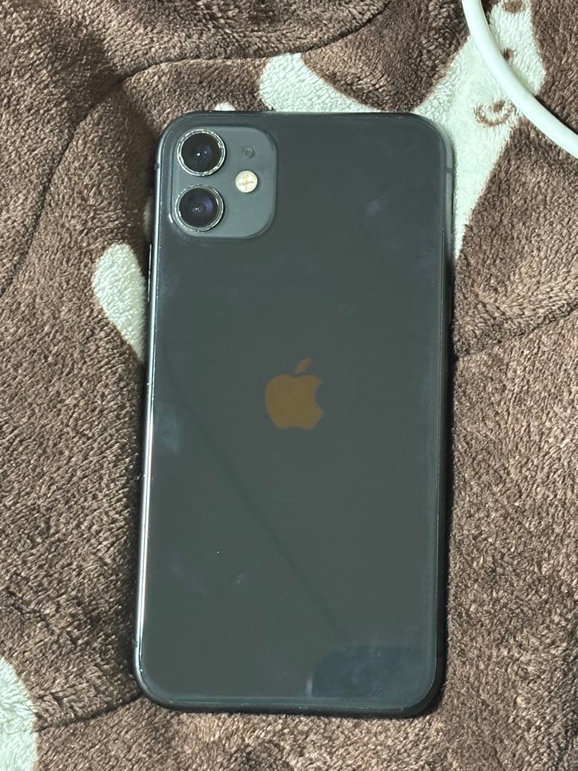 【美品】Apple iPhone 11 ブラック 64GB