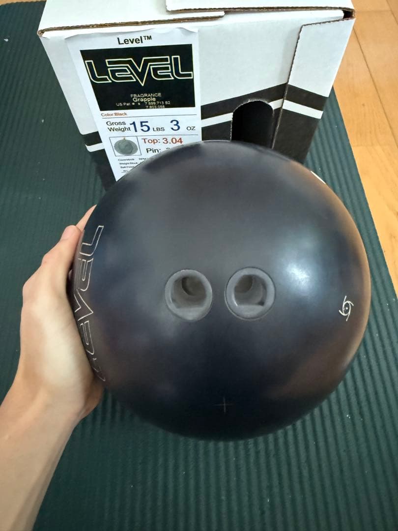 storm LEVEL ボウリングボール 15 lbs