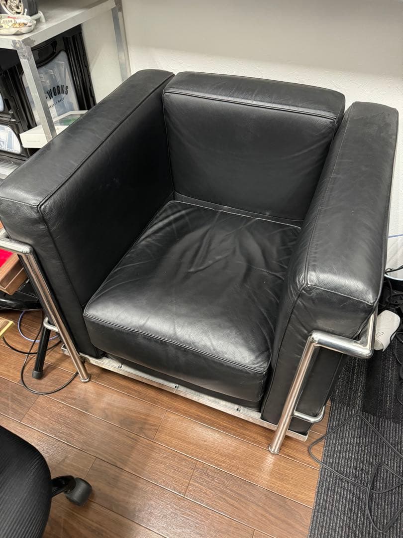 美品！格安！ル・コルビュジエ LC2 1人掛けソファーリプロダクト品　送料込み￼