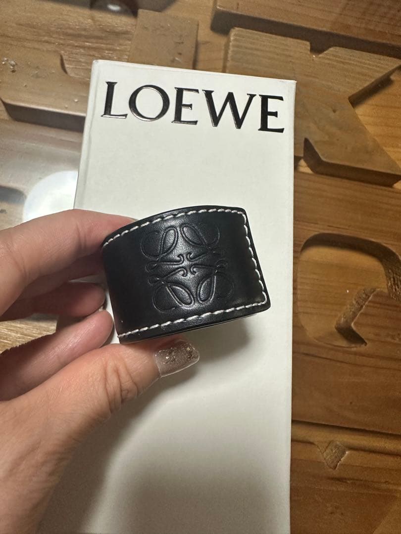 LOEWE レザーブレスレットブラック　ロエベ