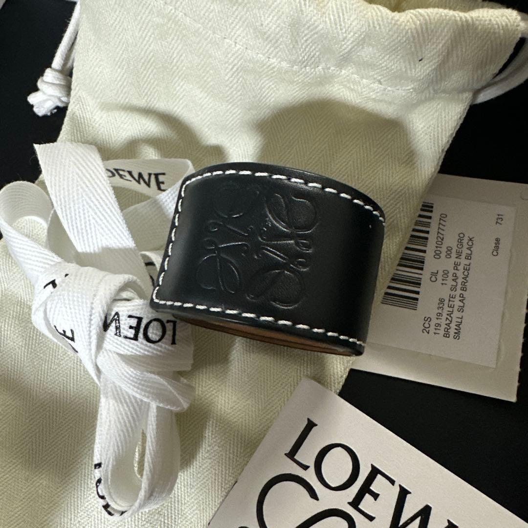 LOEWE レザーブレスレットブラック　ロエベ