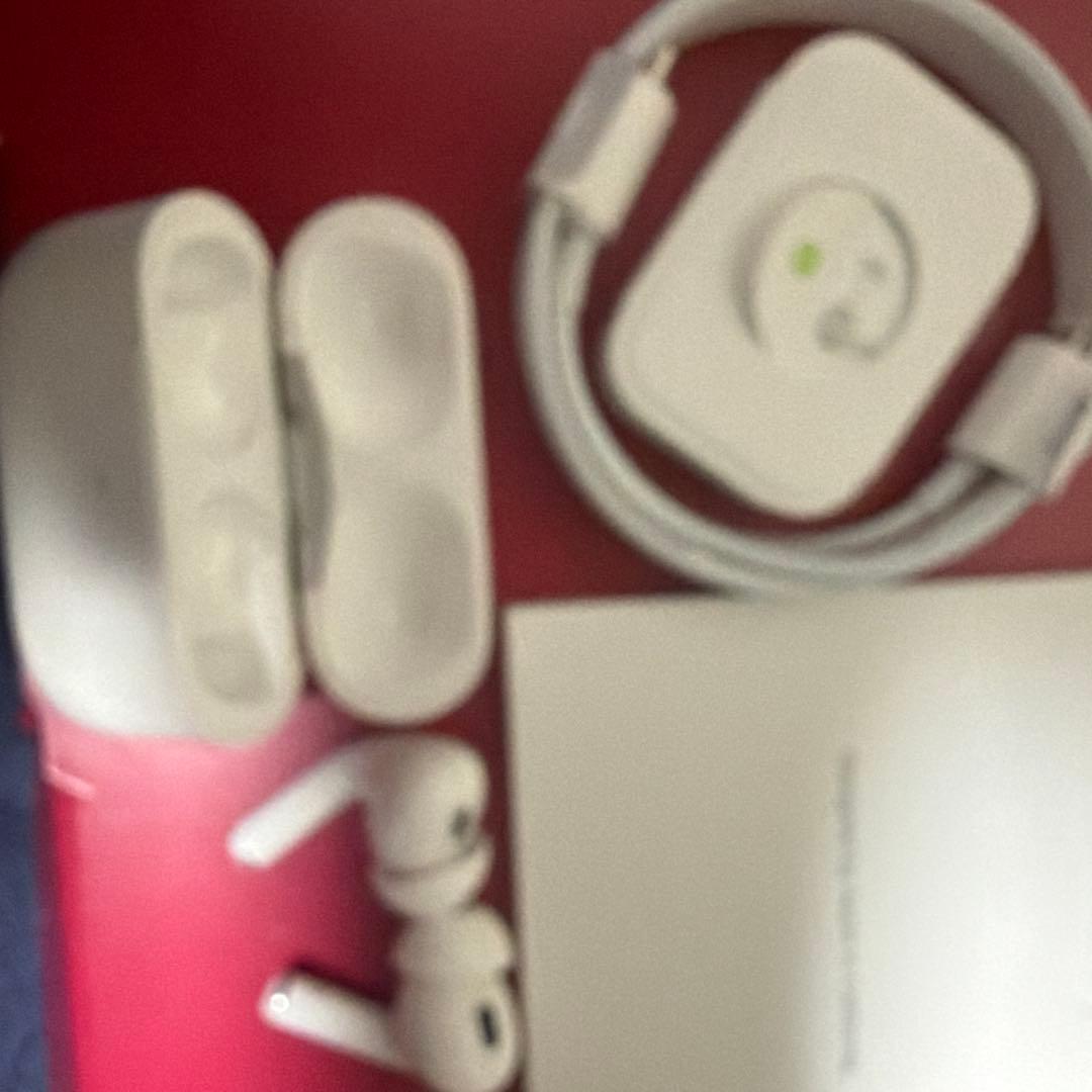 AirPods pro 第二世代　本体 ホワイト　ライトニング