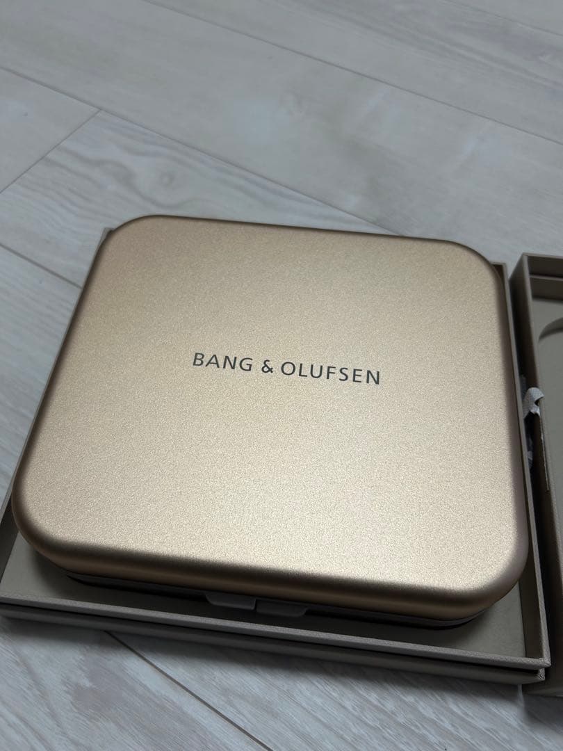 BEOPLAY H95 【Bang & Olufsen】