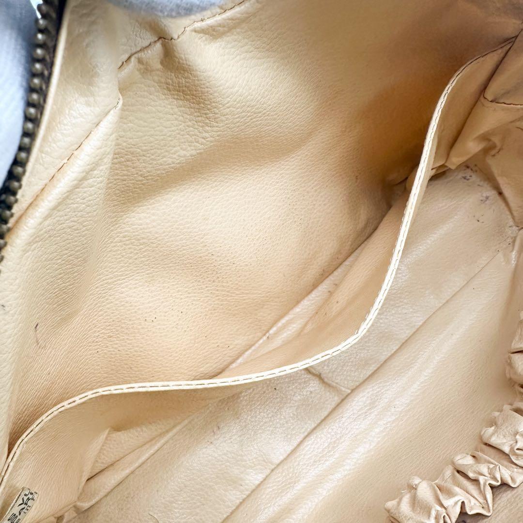 ルイヴィトン トゥルース トワレット 28 モノグラム クラッチバッグ ポーチ