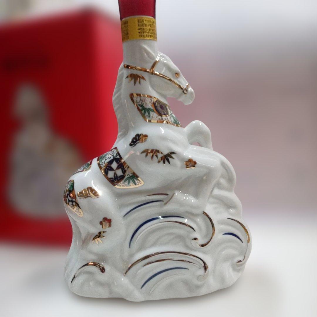 【新品：未開封】サントリー ローヤル 午歳 干支ボトル 2026年 馬年