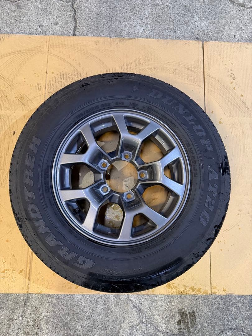 rin　JB74 ジムニー　純正タイヤホイール