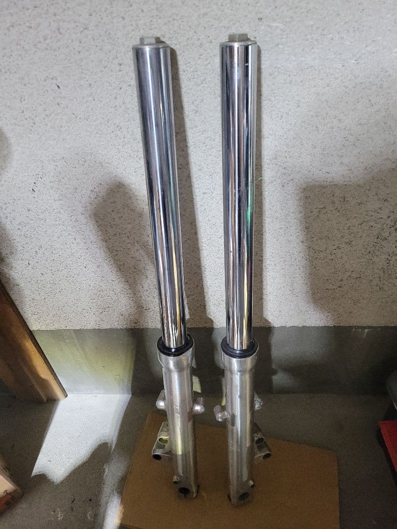 ゼファー　フロントフォーク