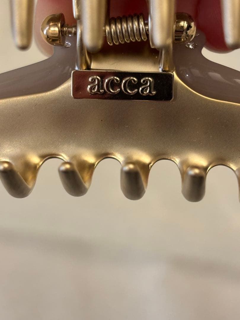 【ACCA】ティアラクイーン クリップ Mサイズ グレージュ