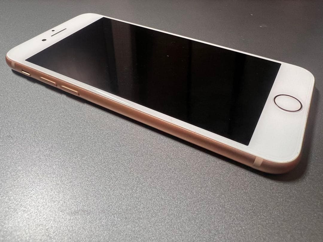 Apple iPhone 8 64GB 本体　美品