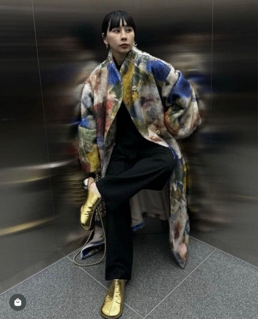 Ameri　UND TEXTURE ART FLOWER SHAGGY COAT