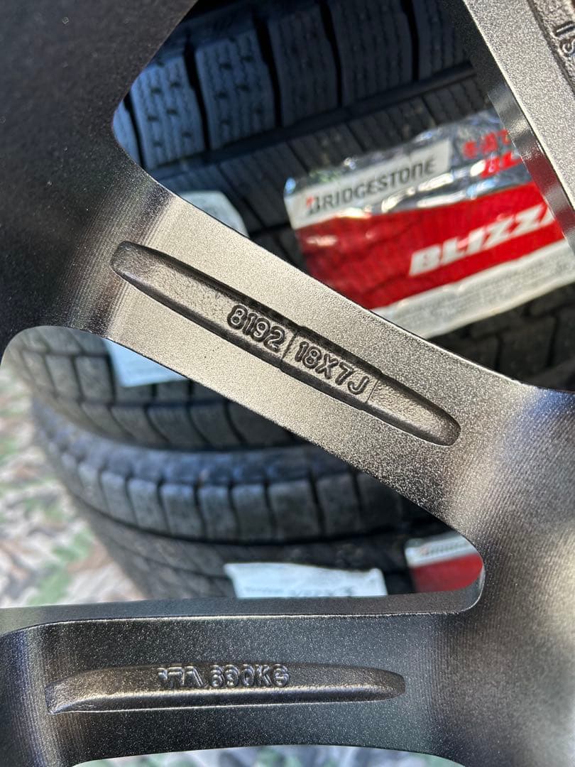 ［新品未使用］スタッドレスタイヤ＋ホイールセット 225/55R18