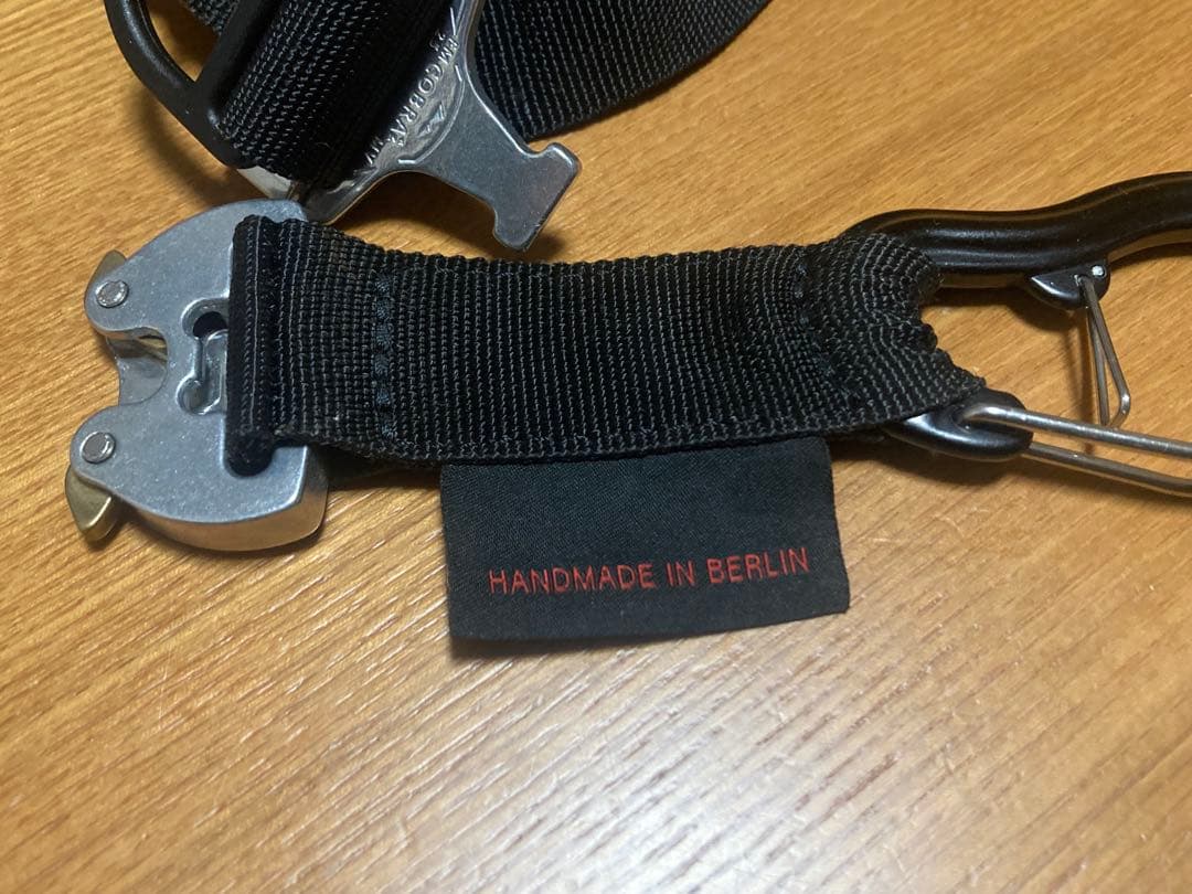 BASGACK コブラバックルカラビナ付きストラップ
