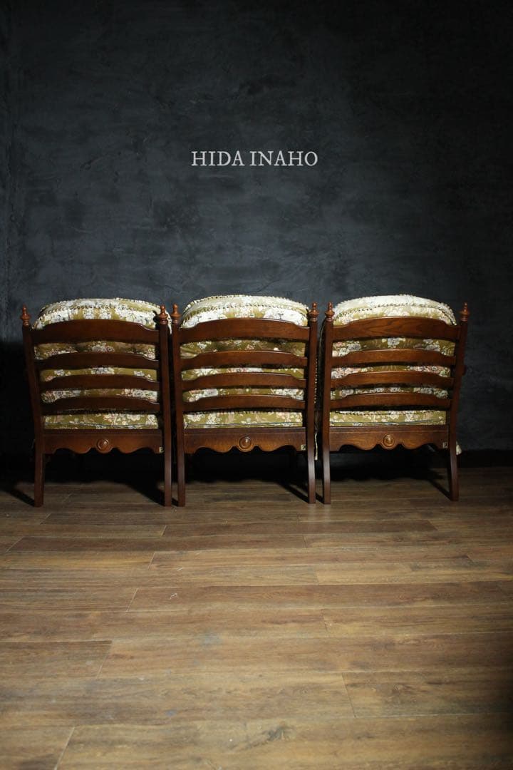 首都圏送無料〜穂高約40万　極上プリーツスカート3人掛け　オリーブグリーン