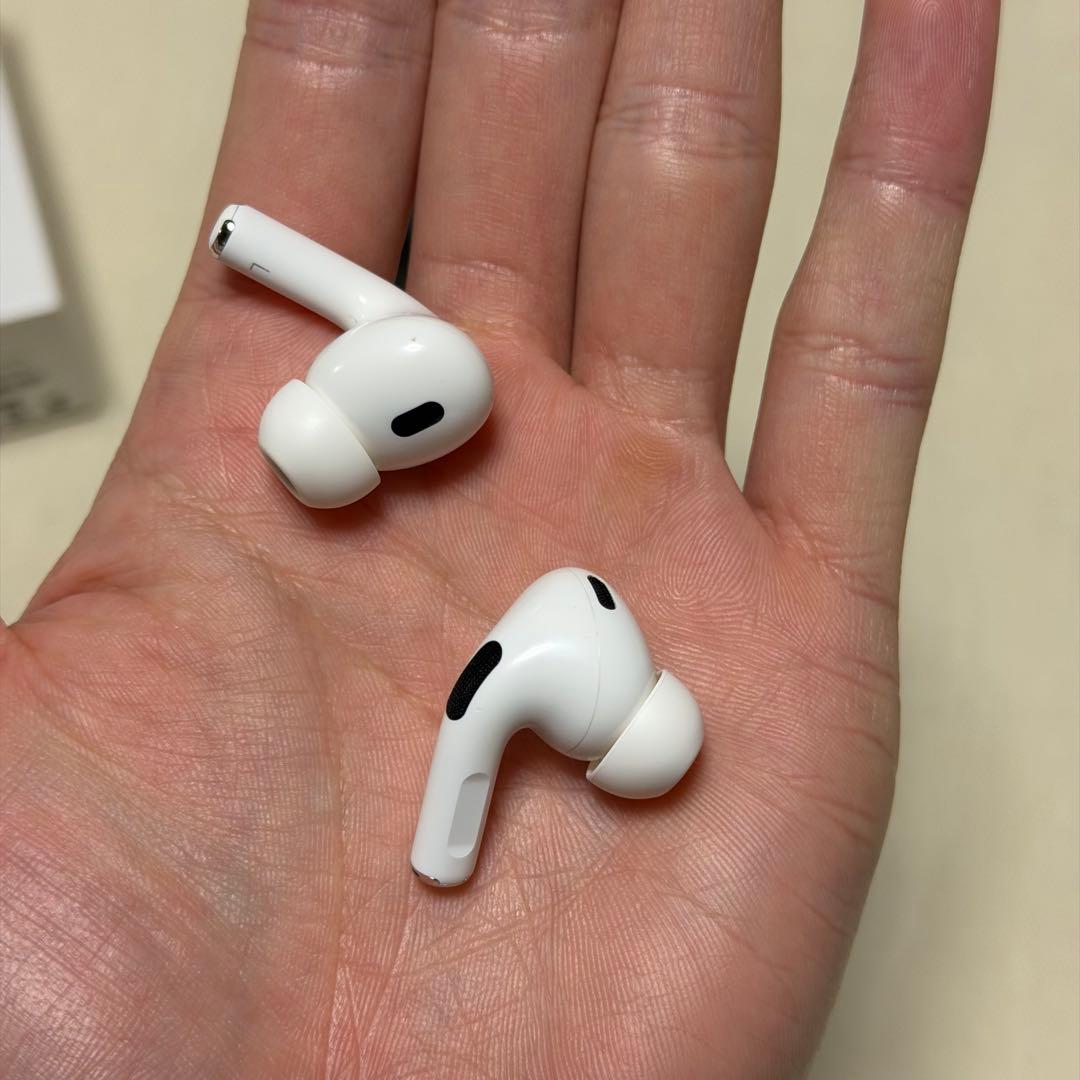 AirPods pro 本体 PITAKA アラミドケース　付き