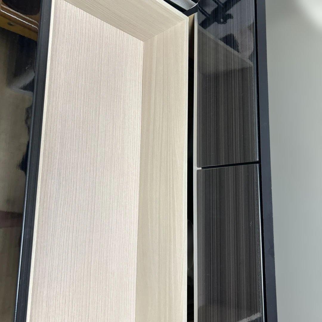 ブラック木製チェスト