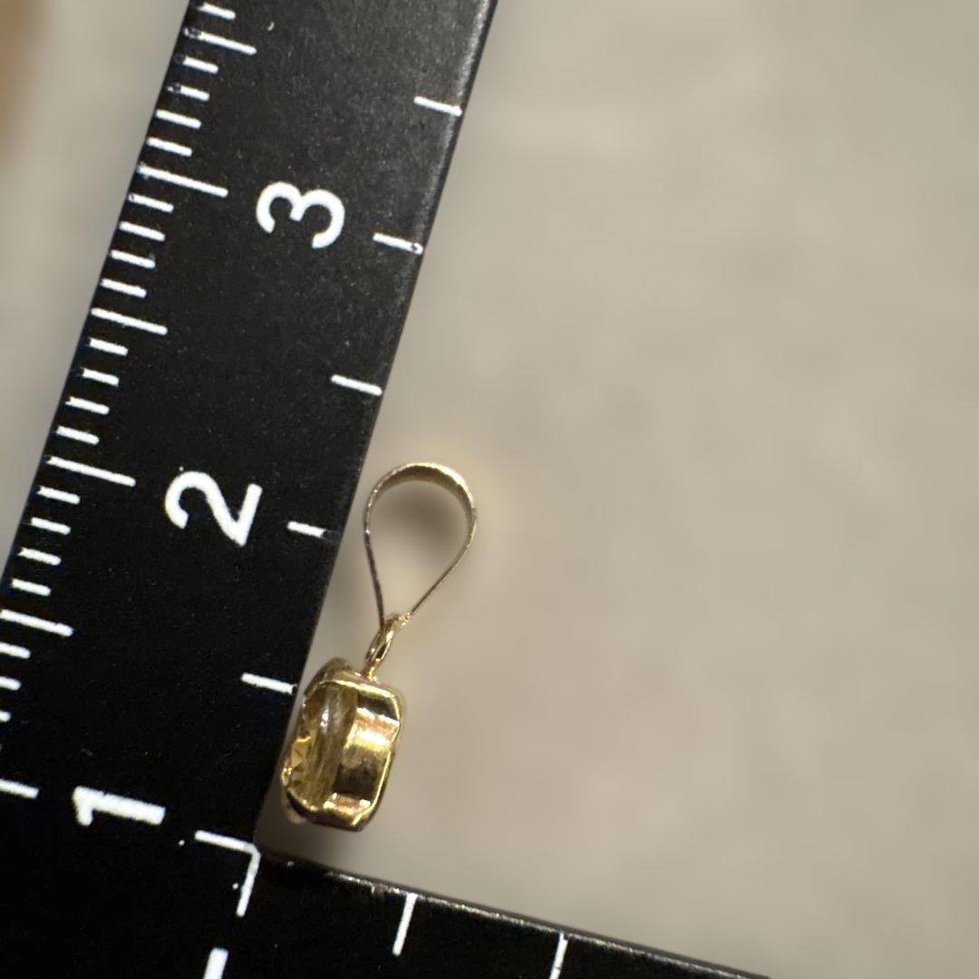 イエローアパタイト　k18 0.50ct 刻印ネックレストップ