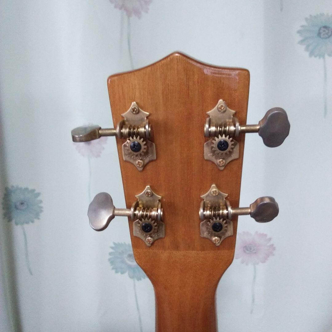 大幅値下げ！まるでフラメンコギター／コンサートウクレレ