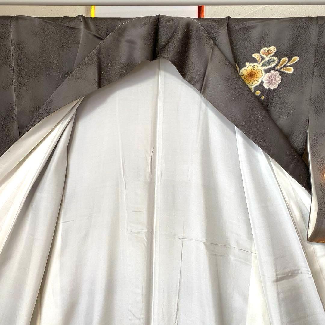 着物-辻が花着物61【未使用・しつけ付き】辻が花の訪問着 正絹 グレー系 高級品