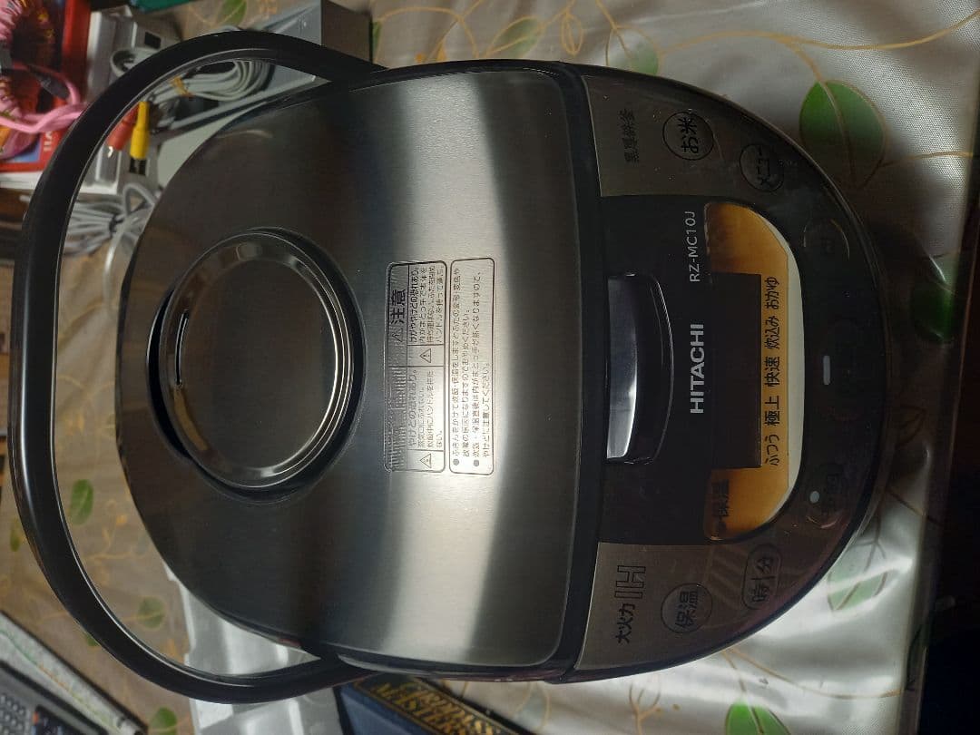 新品未使用　HITACHI IH炊飯器 RZ-MC10J　2016年製品