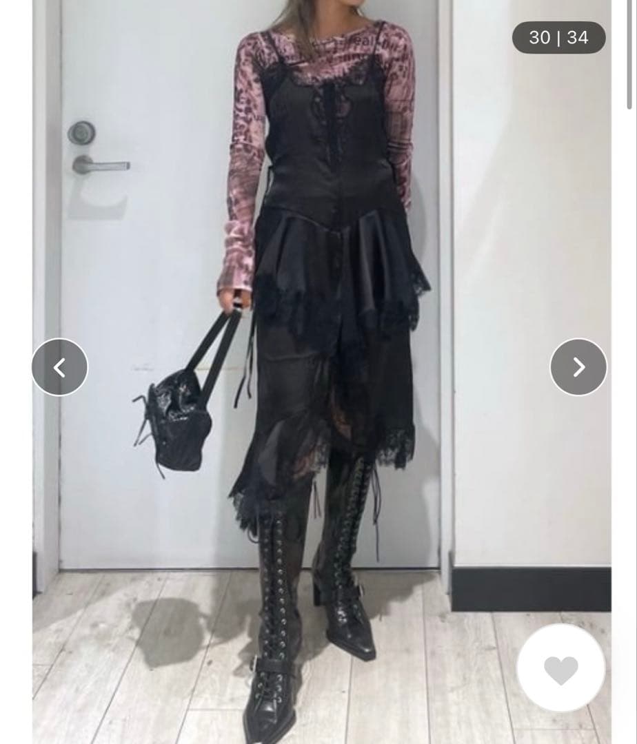 SLY スライ　ブラーリングレオパードカットトップス