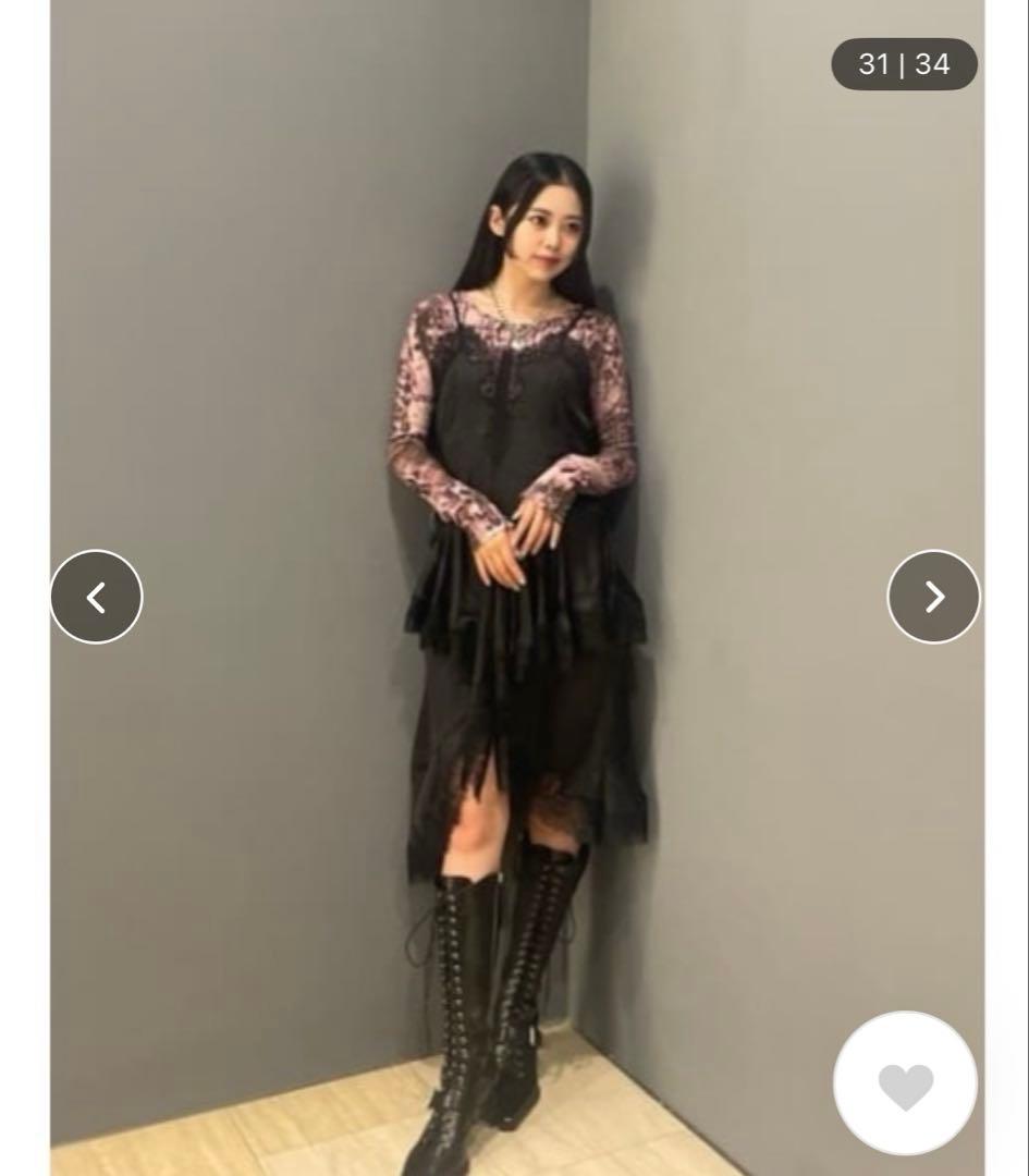 SLY スライ　ブラーリングレオパードカットトップス