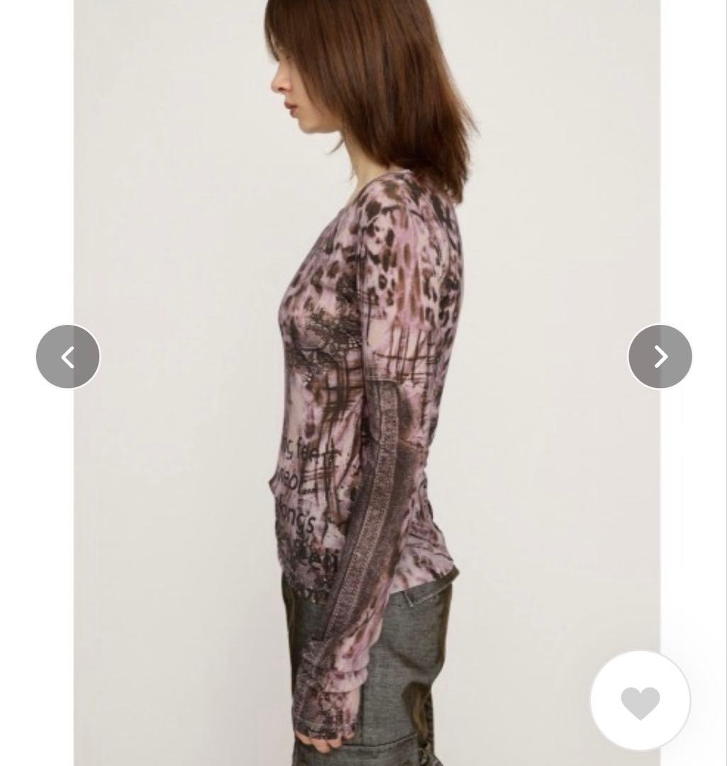 SLY スライ　ブラーリングレオパードカットトップス