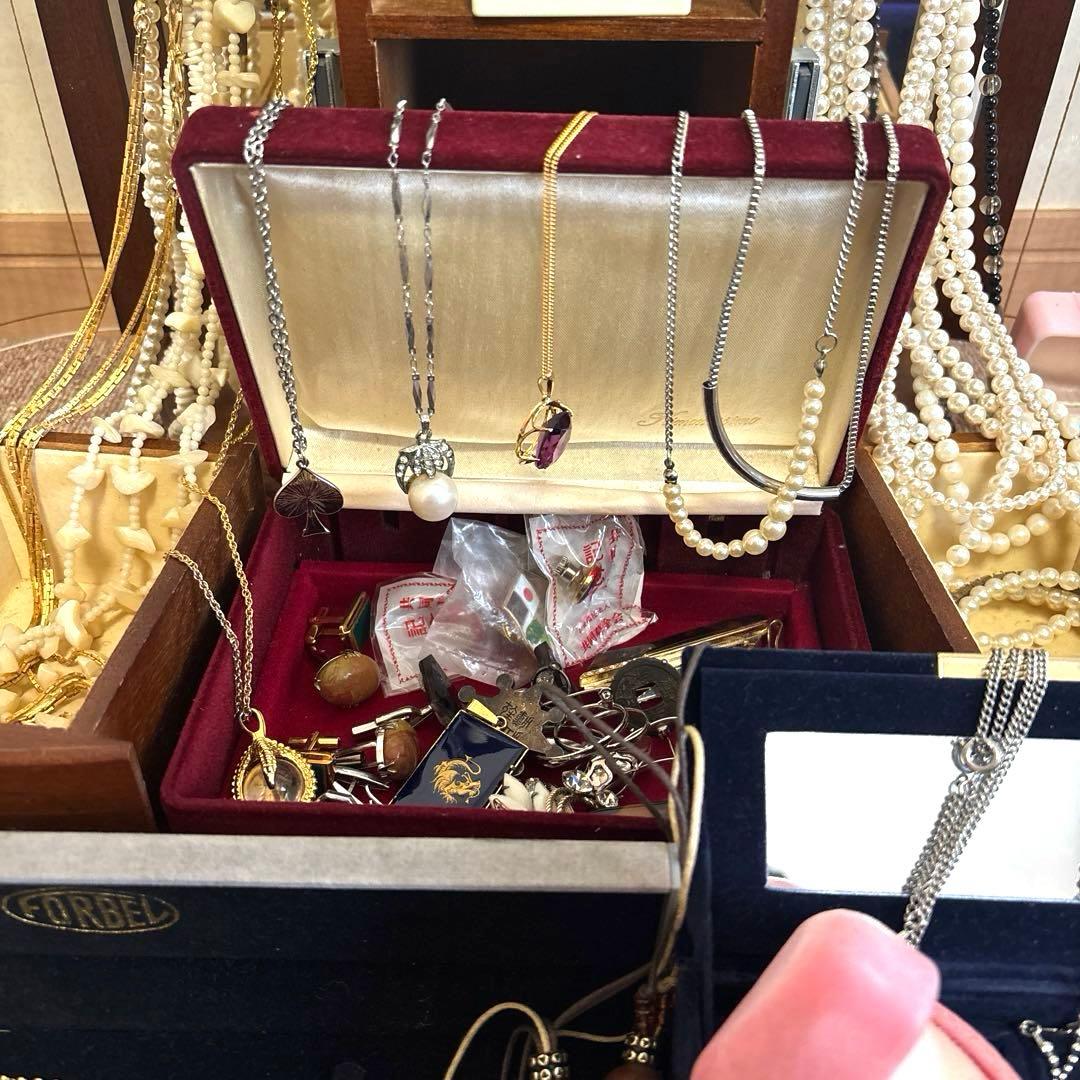 c*m様 遺品整理　ネックレス　ゴールド　ヴィンテージ　大量　シルバー　まとめ売