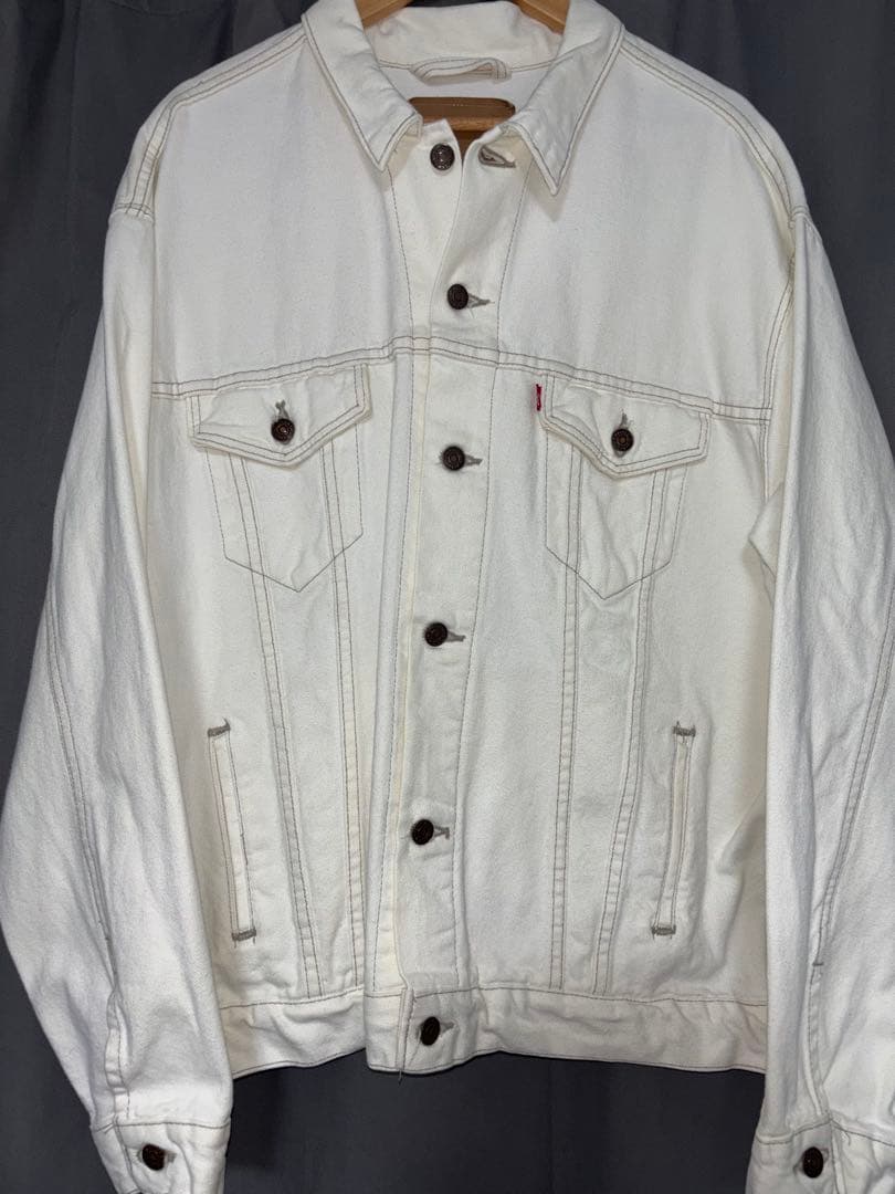 Levi's ホワイト デニムジャケット