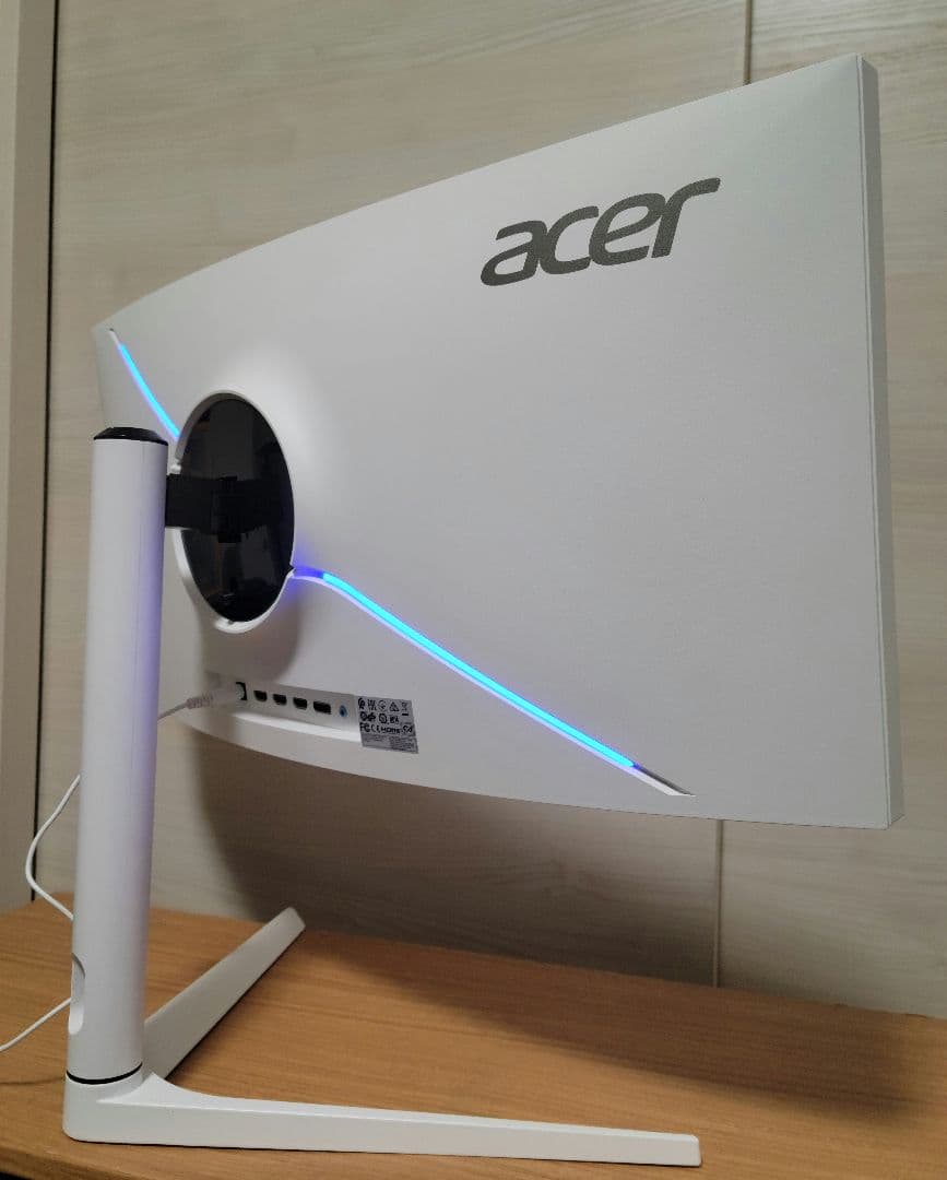 美品　Acer Nitro XZ306C 湾曲200Hzゲーミング モニター