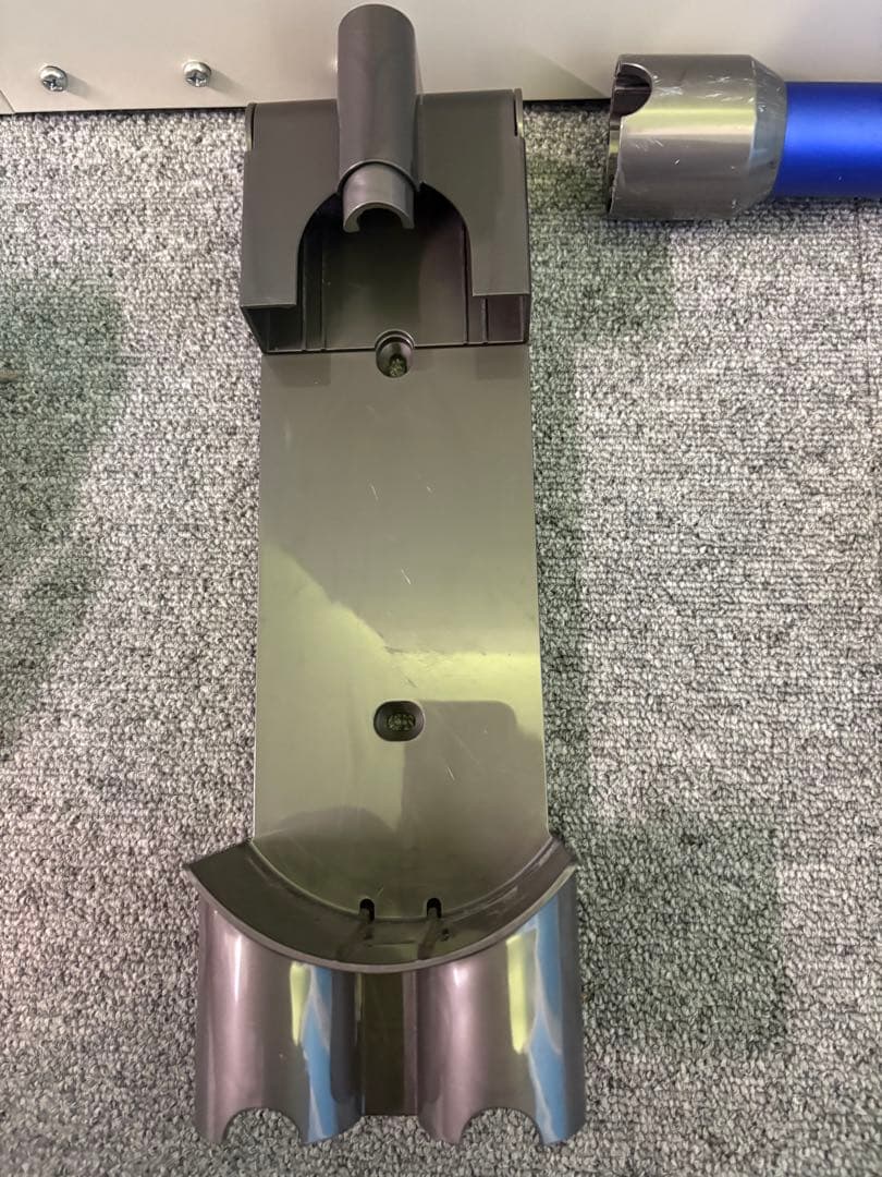 ダイソン 動作確認済Dyson V7 fluffy コードレス掃除機