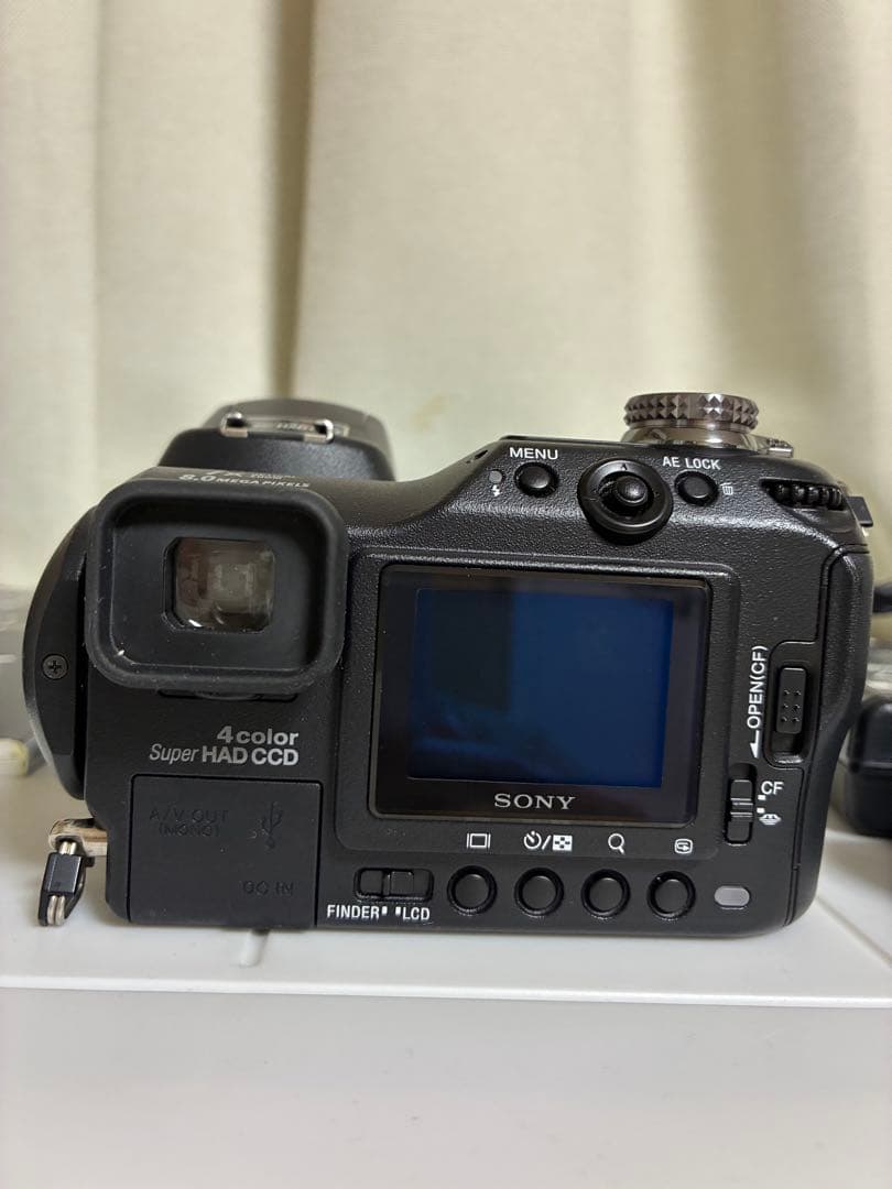 zero@15 　SONY Cyber−Shot DSC-F828