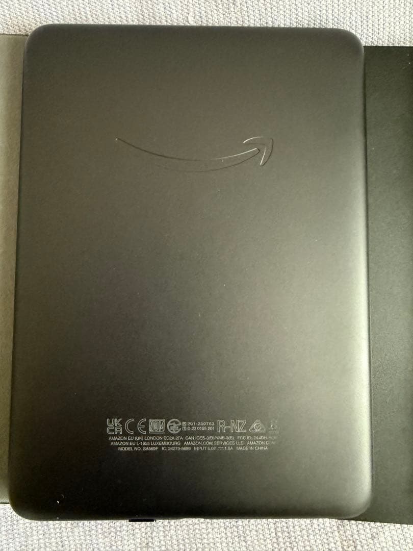 Kindlepaperwhite signature edition ケース付き