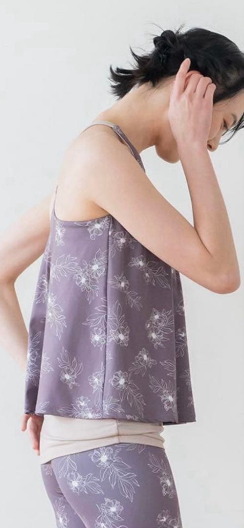 ★SUKALA フラワープリントカバータンクトップ Mサイズ★