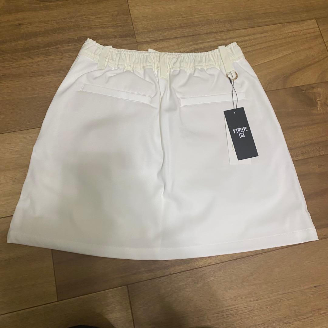 新品タグ付き　V12 レディース　ゴルフウエア　スカート