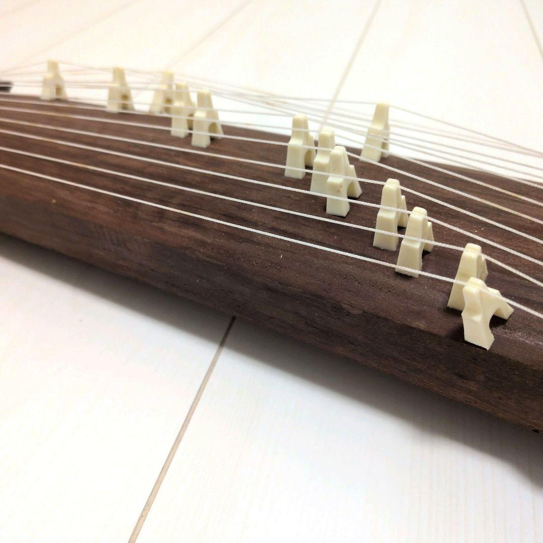 小梅　ミニ琴　短琴　木製琴　和楽器　13弦　アンティーク　台座付き