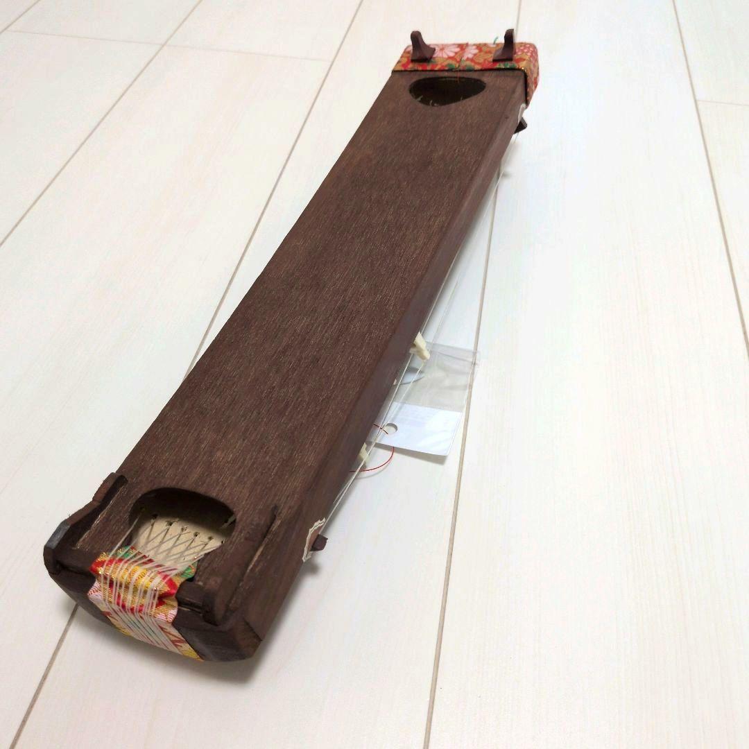 小梅　ミニ琴　短琴　木製琴　和楽器　13弦　アンティーク　台座付き