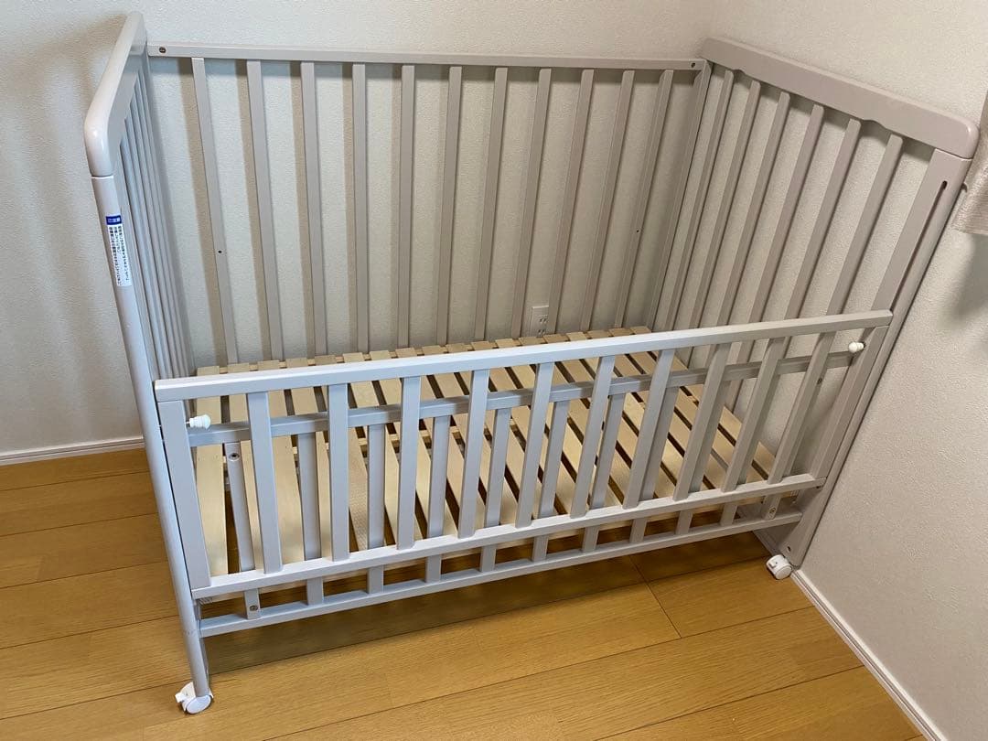 YATOMIベビーベッド グレー　レギュラーサイズ