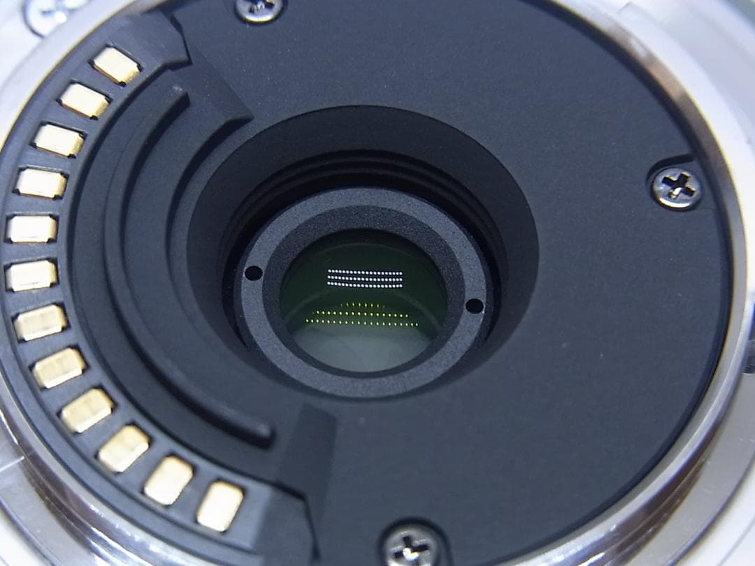 【カメラレンズ】ニコン1　Nikkor VR　10-30mm カーキ色