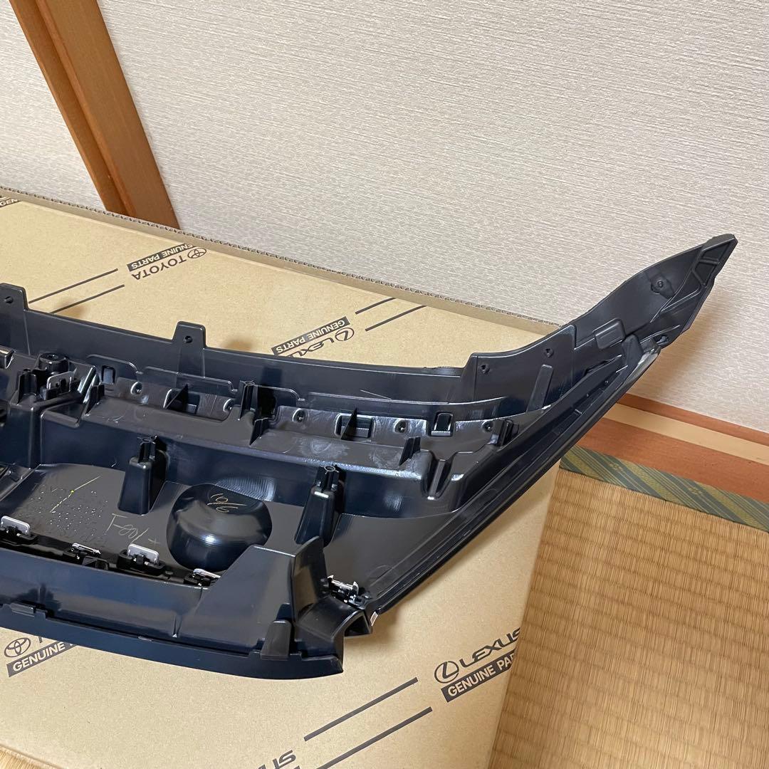 トヨタ ハリアー 60 新品 未使用品 グリル 後期