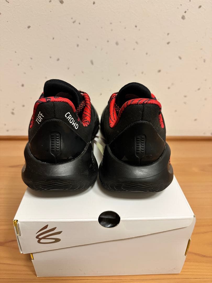 Curry 11 'Tuff Crowd'カリー11 アンダーアーマー