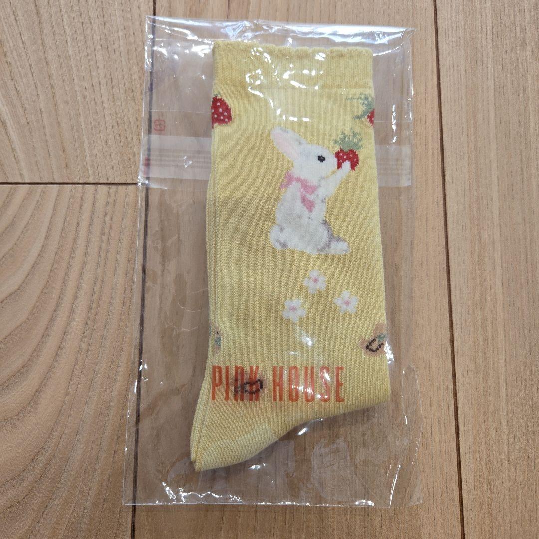 新品未使用ピンクハウススイーツスプリングバニープリントカットソー靴下と2点セット
