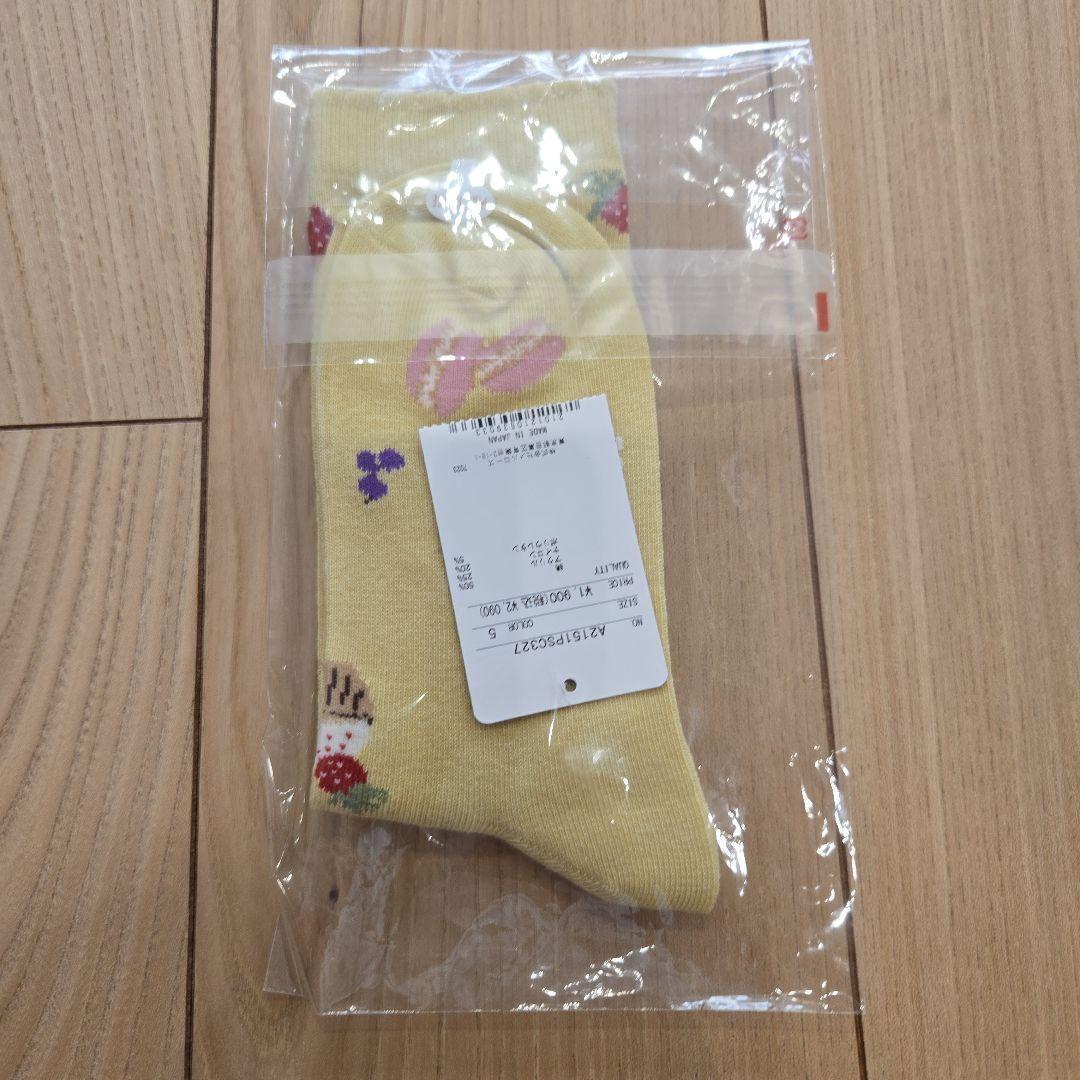 新品未使用ピンクハウススイーツスプリングバニープリントカットソー靴下と2点セット