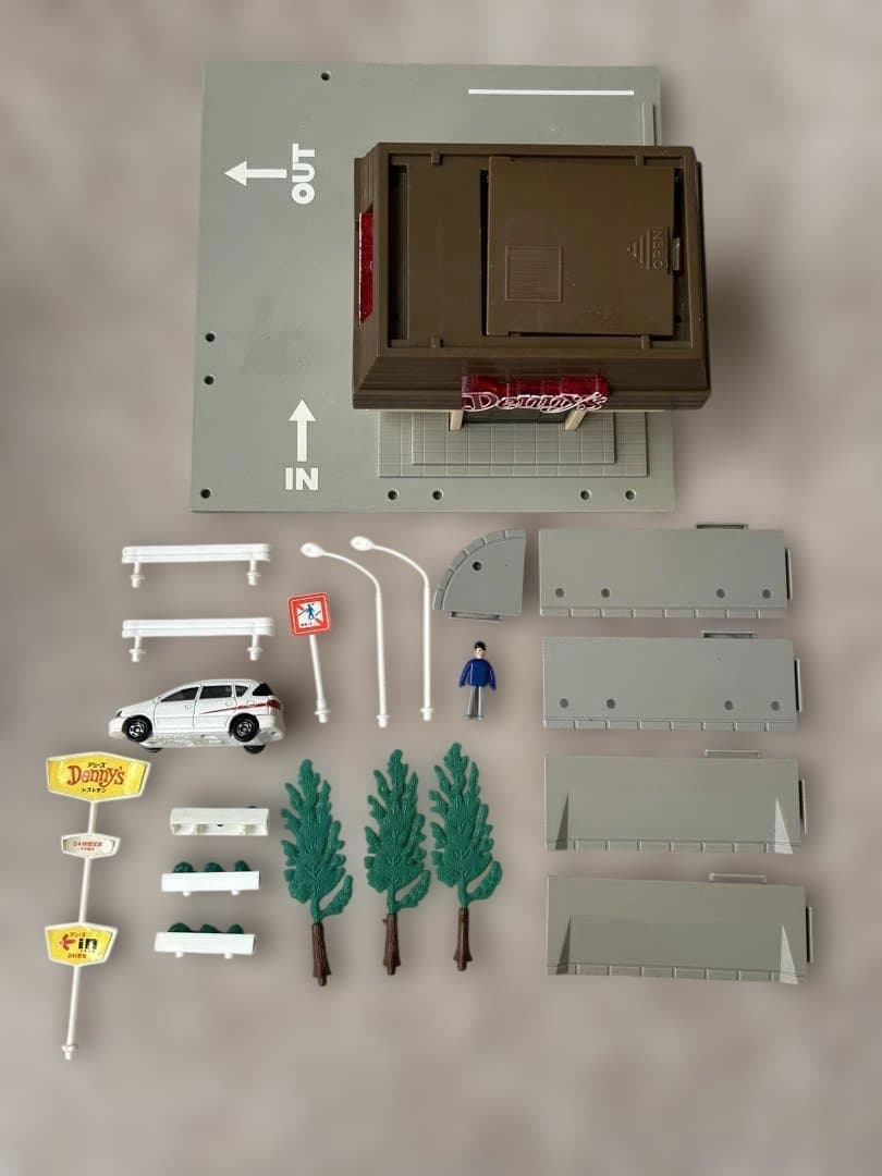▲少々、難あり▲ トミカタウン　デニーズ