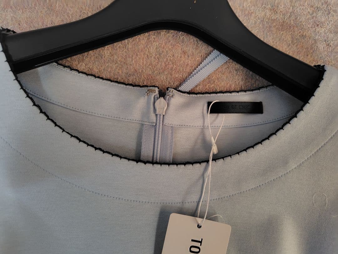 新品　TO BE CHIC　ティアードフレアチュニックＭ水色サンプル31900円