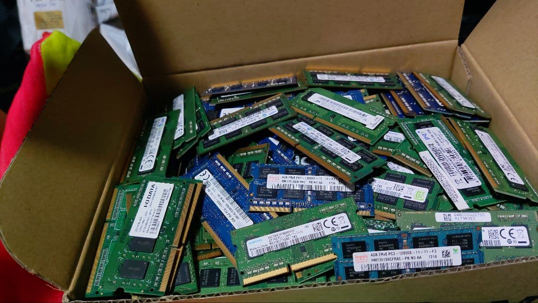 【Tein】DDR3 4GB メモリまとめて331枚