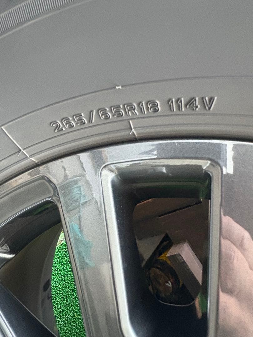 ランクル250 VX 純正アルミホイール　265/65R18 タイヤ　ホイール